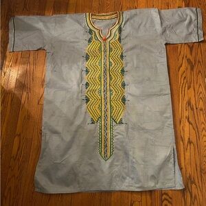 Men's Light Gray Embroidered Dashiki Shirt - Yellow & Green Detail